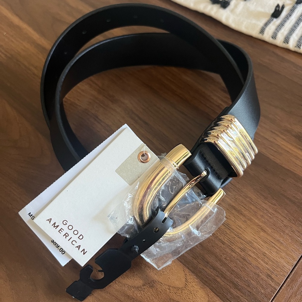 Good American Black Leather Belt with Gold-Tone Buckle